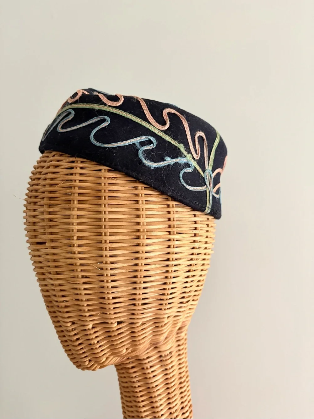 Vintage Black Embroidered Pillbox Hat - Women's Accessories
